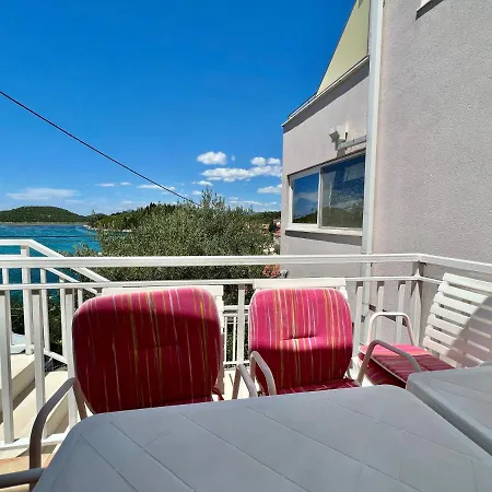 Apartament Medar