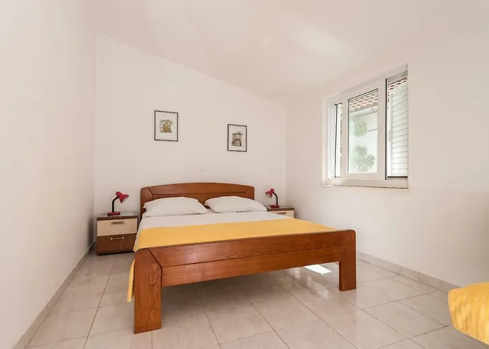 Medar 公寓 布拉采